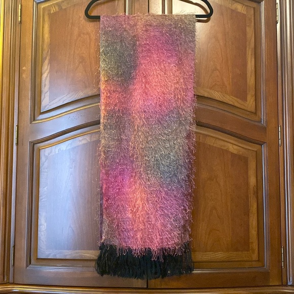 SKS eyelash-style scarf - Picture 1 of 5